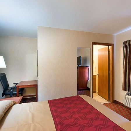 Red Carpet Inn By University Of Maryland College Park Bagian luar foto