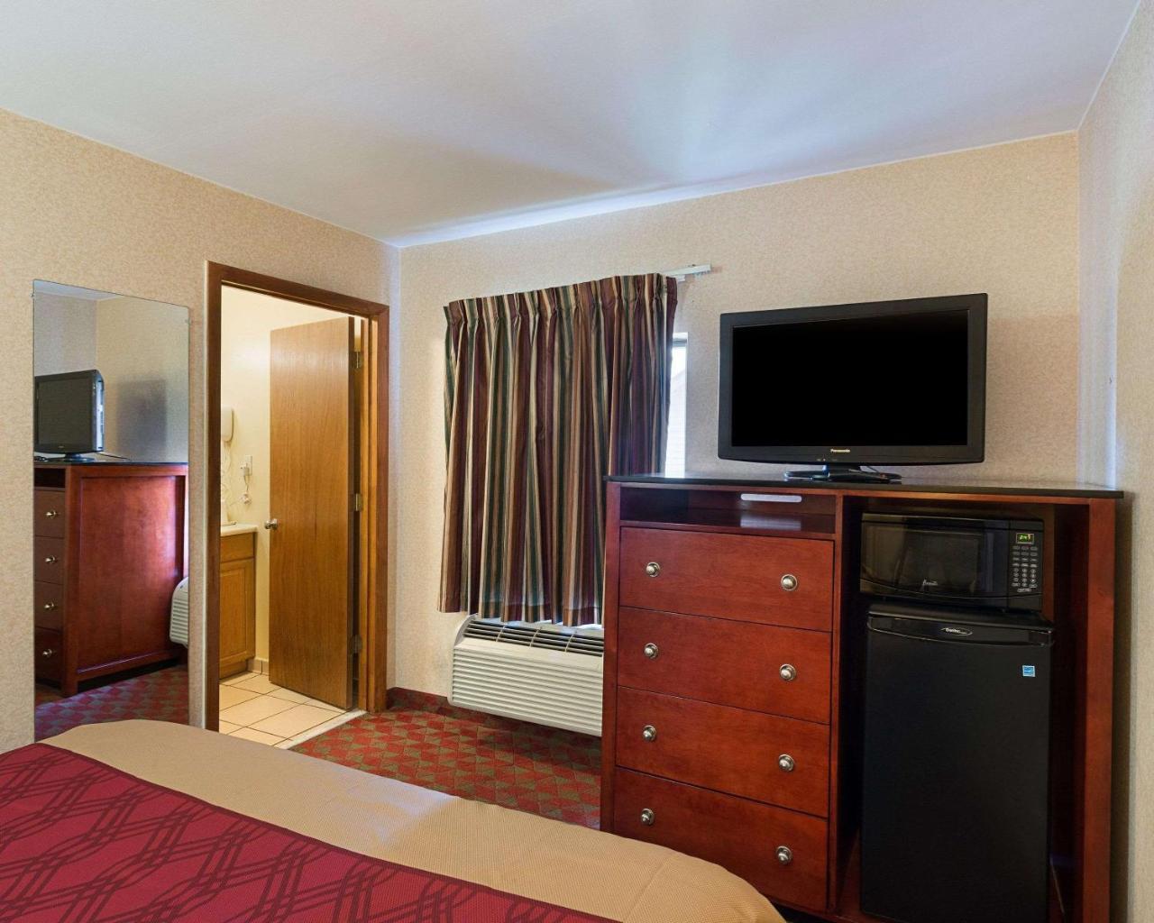 Red Carpet Inn By University Of Maryland College Park Bagian luar foto