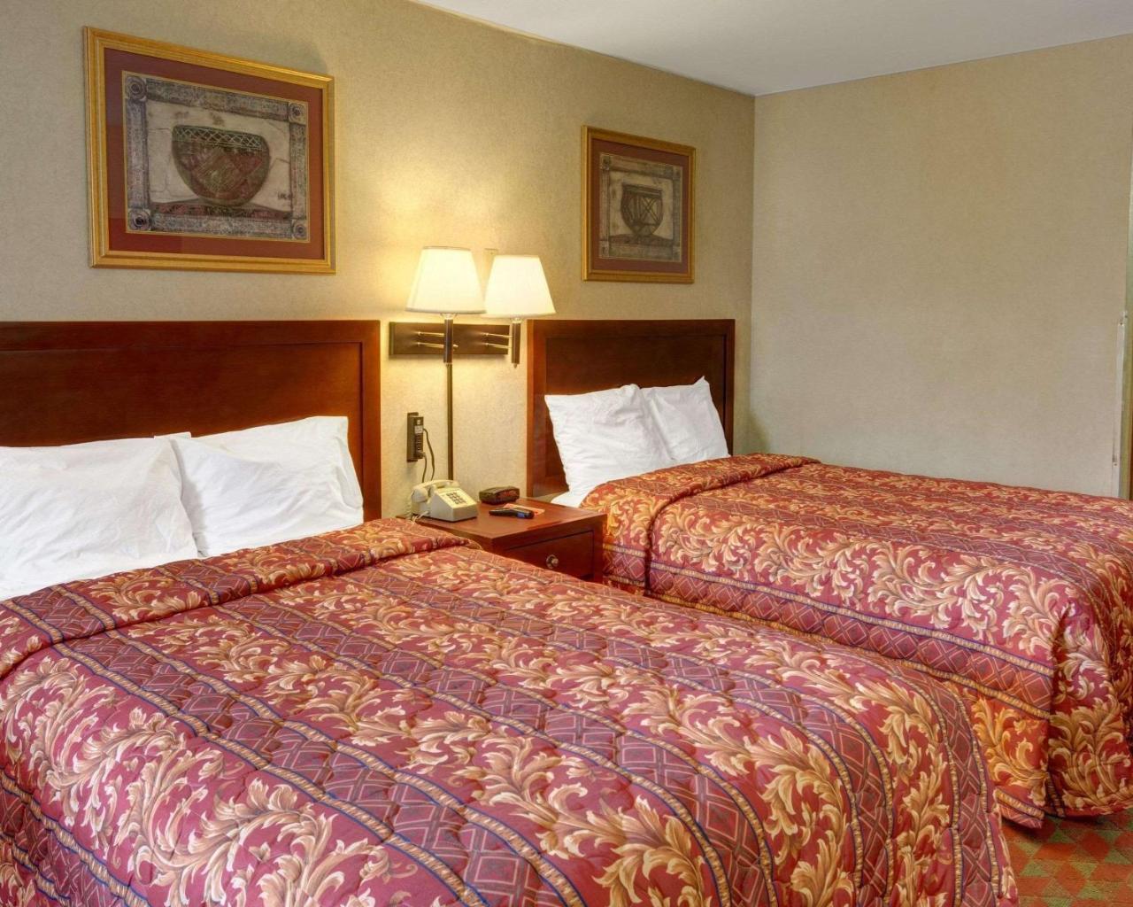 Red Carpet Inn By University Of Maryland College Park Bagian luar foto